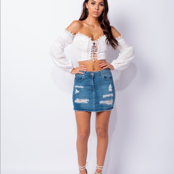 ☁️Broderie Eyelet Lace Up Puff Sleeve Crop Top - Picture 5 of 8